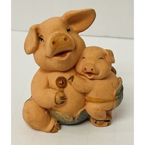 Koreart Pig Mom/ Piglet Baby Smiling Hugging Family 2.5" Collectible Pottery Art